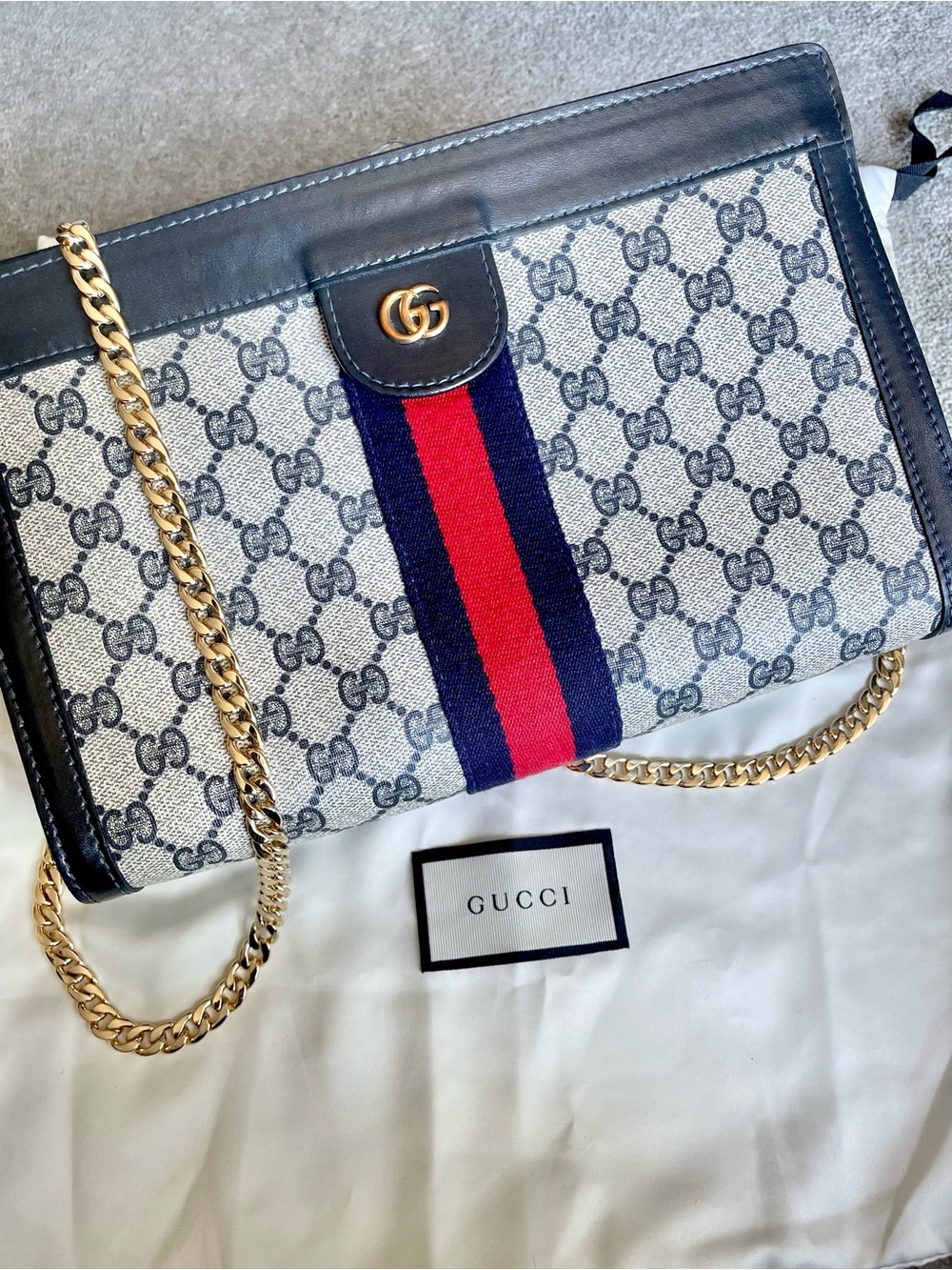 Authentic Gucci vintage web sherry line crossbody bag 67.014.2125